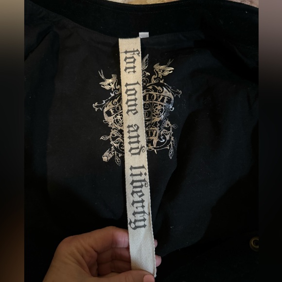 For Love and Liberty Velvet Jacket - Picture 7 of 9